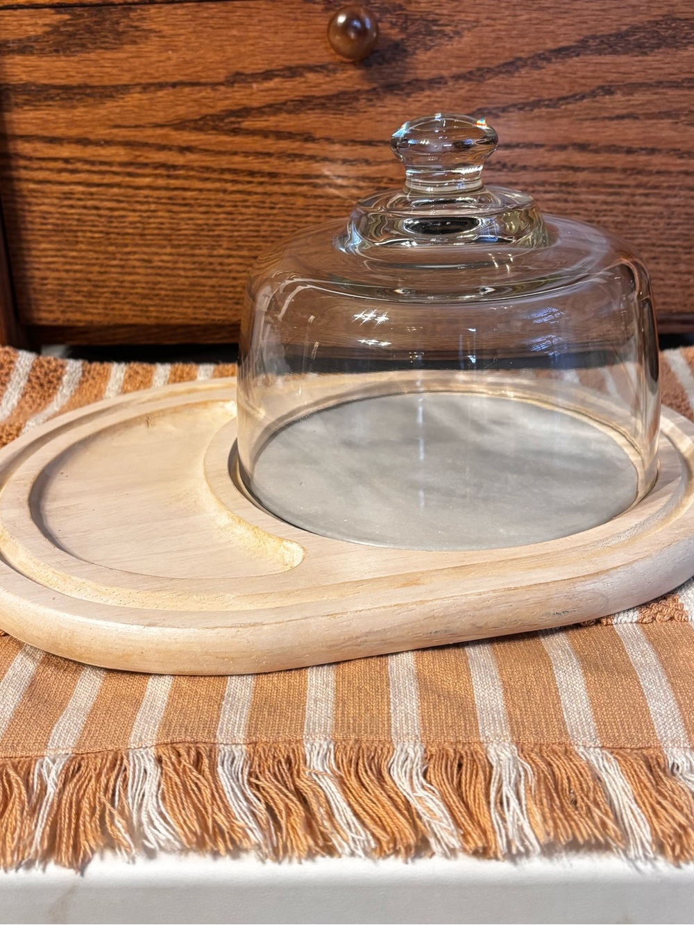 Clear Glass Cheese Dome with Light Wood Serving Board